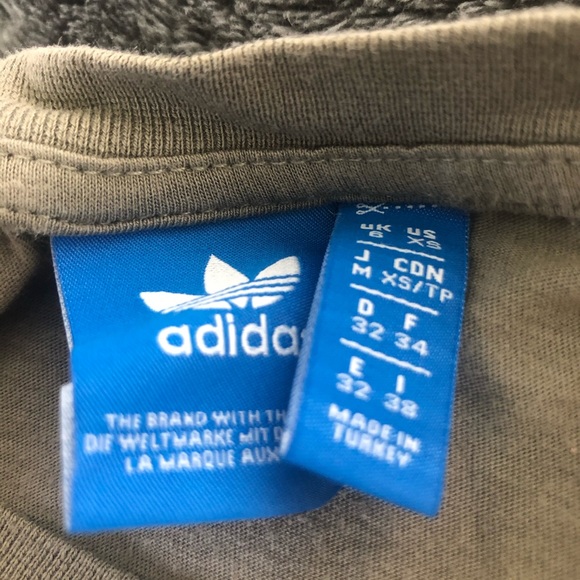 Adidas T-Shirt - Picture 4 of 4